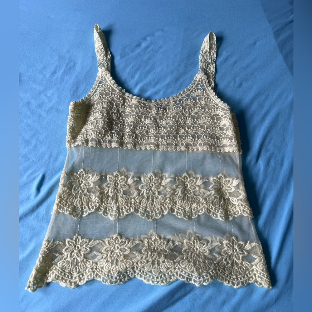 5 Tops Bundle - image 3